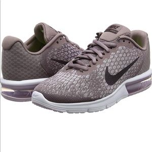 Nike Air Max Sequent 2